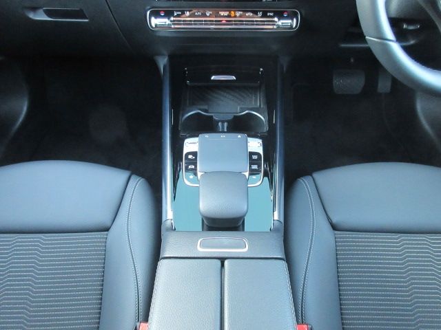 Mercedes Benz B-CLASS 2020-09 24318-25