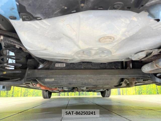 Toyota AQUA 2012-03 313921-19