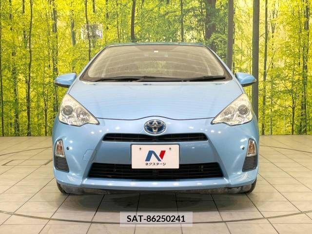 Toyota AQUA 2012-03 313921-14