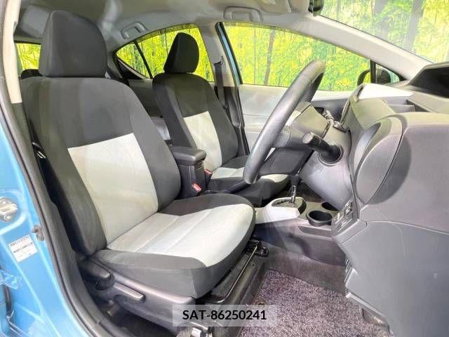 Toyota AQUA 2012-03 313921-8