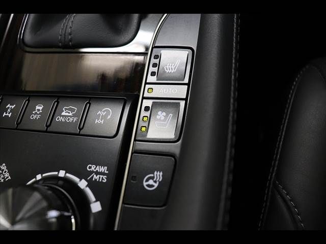 Lexus LX 2016-10 13133-3