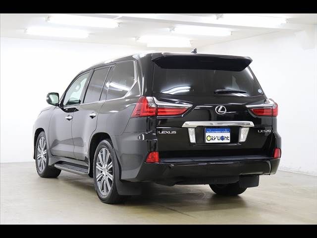 Lexus LX 2016-10 13133-19