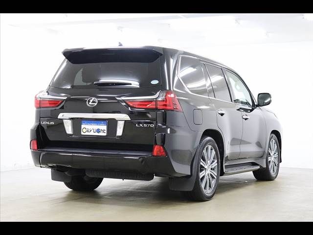 Lexus LX 2016-10 13133-18