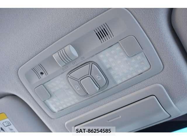 Toyota ESTIMA 2015-01 208117-14
