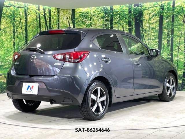 Mazda DEMIO 2014-12 347049-17