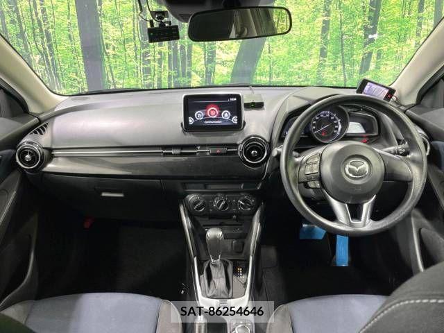 Mazda DEMIO 2014-12 347049-1