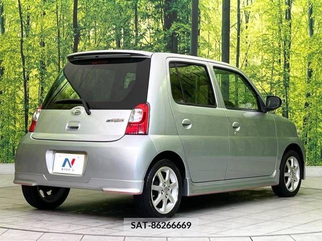 Daihatsu ESSE 2011-06 379612-17