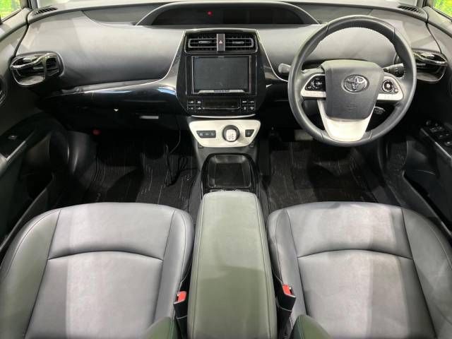 Toyota PRIUS 2017-06 189150-1