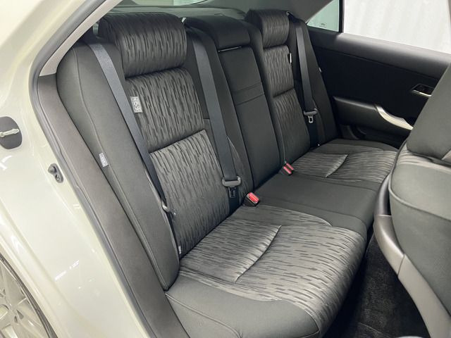 Toyota CROWN SEDAN 2010-08 8604-10