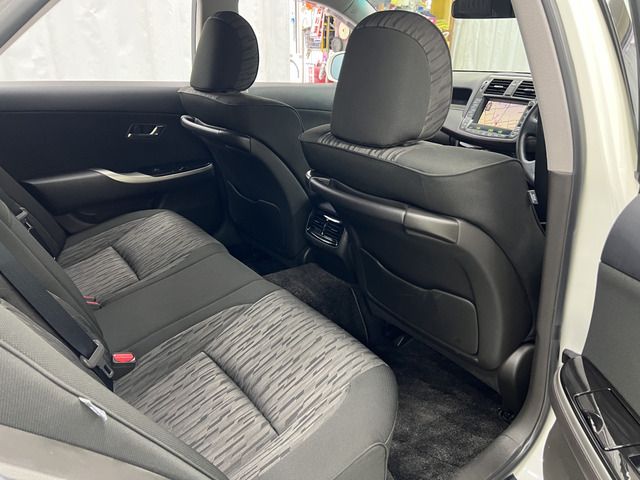 Toyota CROWN SEDAN 2010-08 8604-9