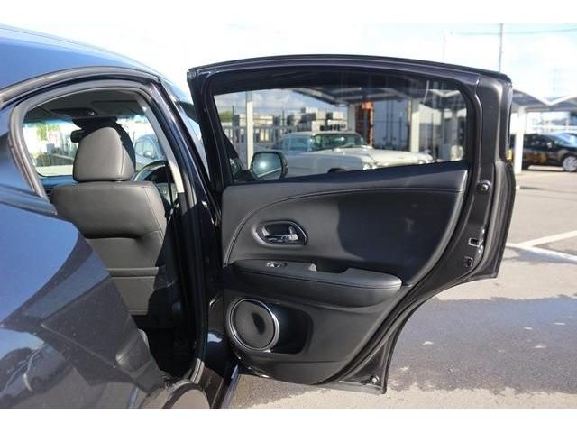 Honda VEZEL 2014-03 8364-9
