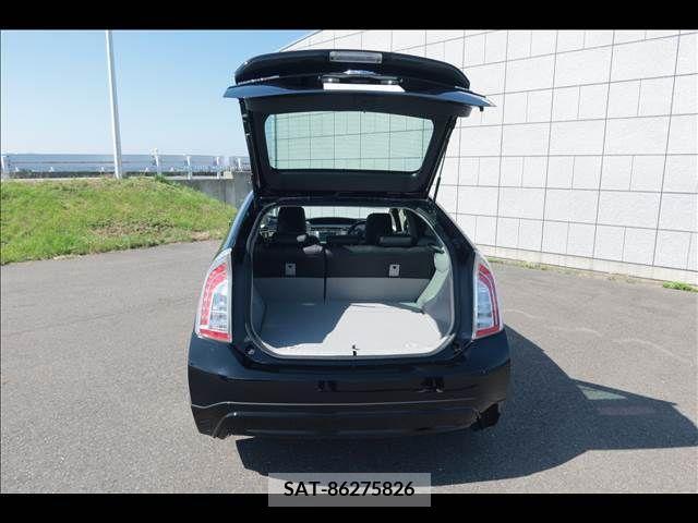 Toyota PRIUS 2012-09 252095-24