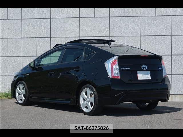 Toyota PRIUS 2012-09 252095-6