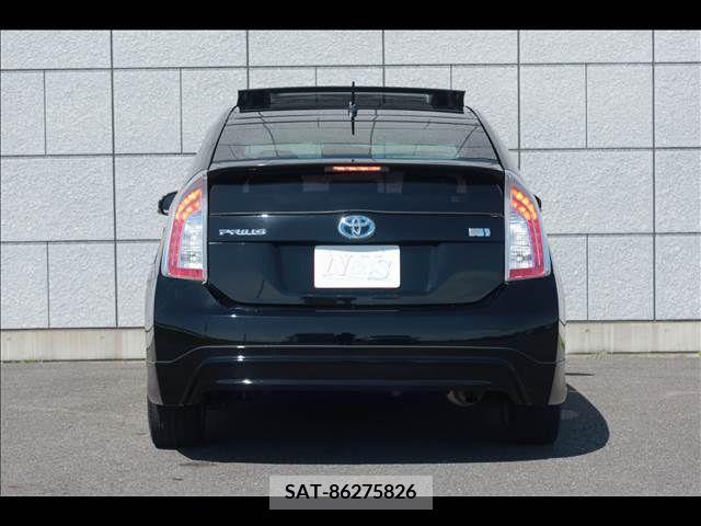 Toyota PRIUS 2012-09 252095-3