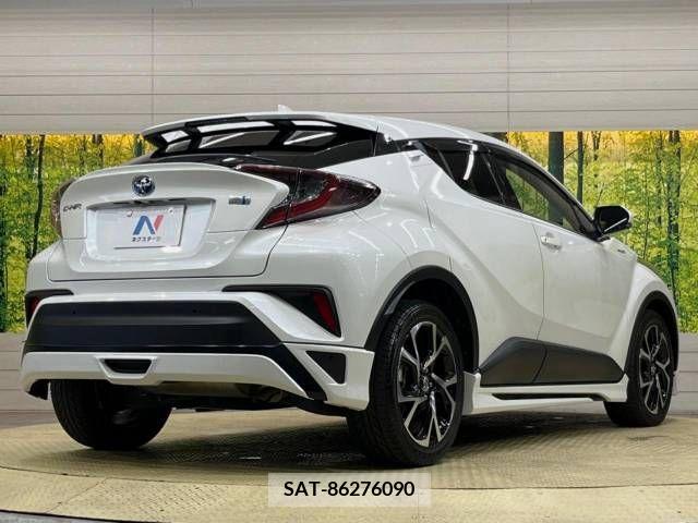 Toyota C-HR 2017-05 295025-17