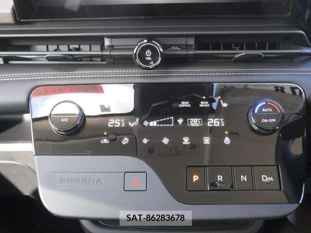 Nissan SERENA 2023-02 225832-8