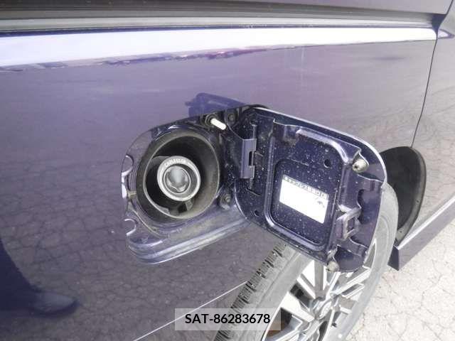 Nissan SERENA 2023-02 225832-15