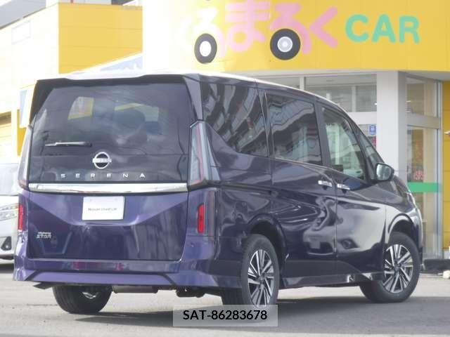 Nissan SERENA 2023-02 225832-1