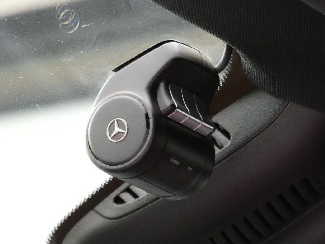 Mercedes Benz E-CLASS 2017-08 2913-17