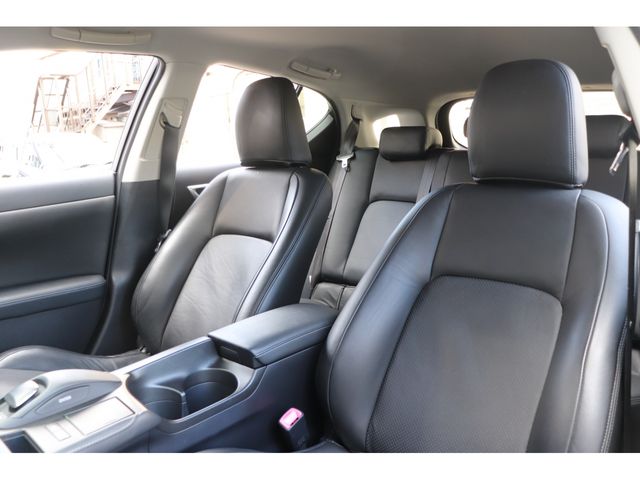 Lexus CT 2011-07 822-18