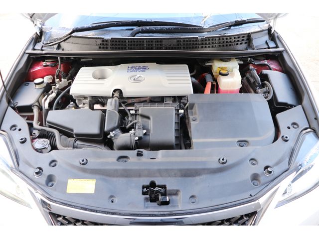 Lexus CT 2011-07 822-24
