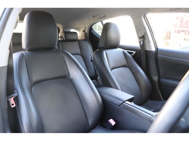 Lexus CT 2011-07 822-8