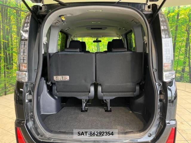 Toyota VOXY 2014-06 321399-11