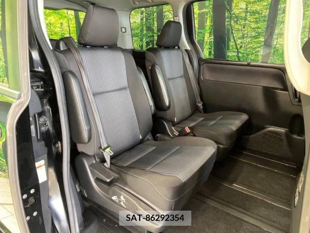Toyota VOXY 2014-06 321399-9