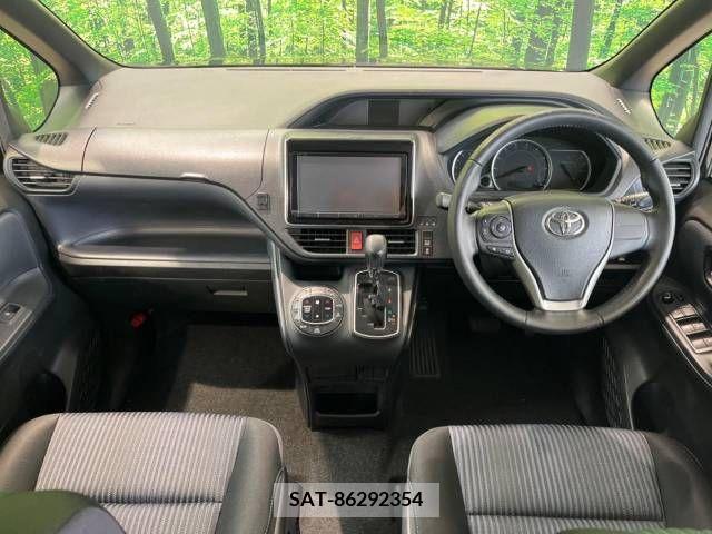 Toyota VOXY 2014-06 321399-1