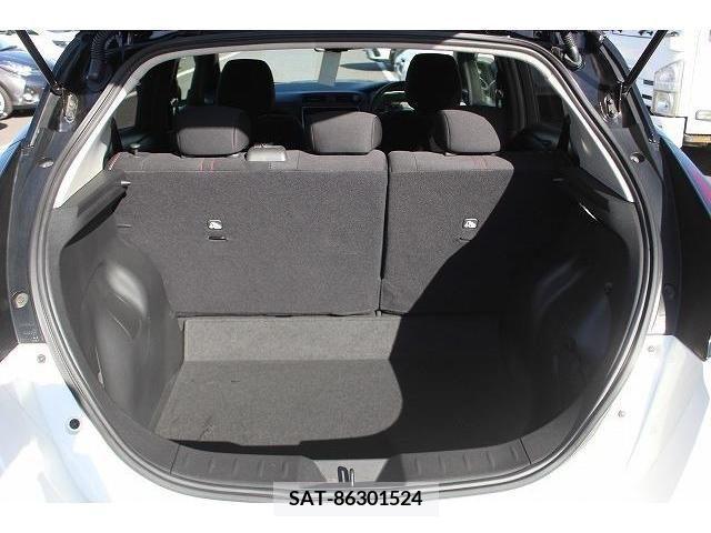 Nissan LEAF 2018-09 372594-16