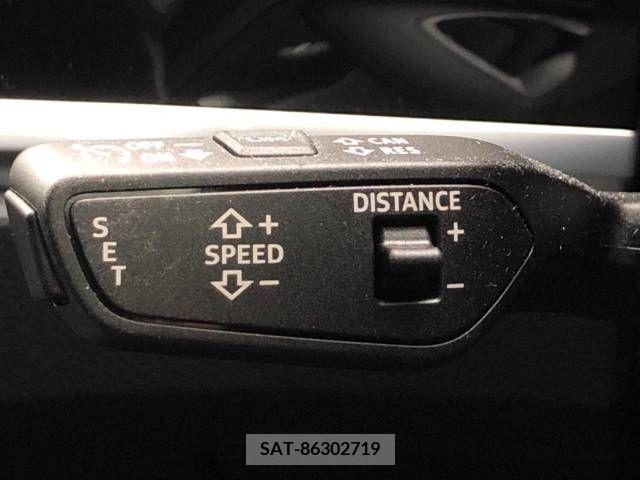 Audi Q3 2023-02 332593-6