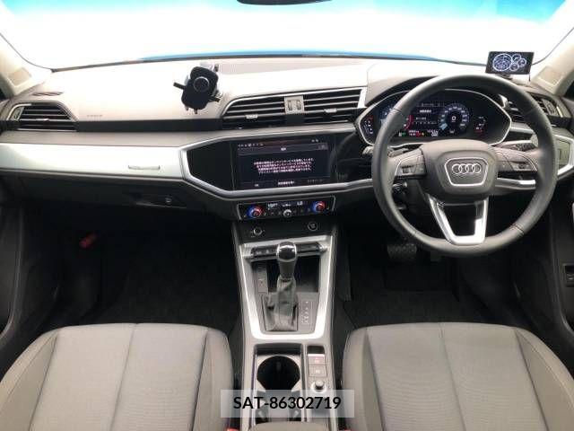Audi Q3 2023-02 332593-1