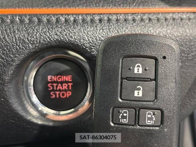 Toyota SIENTA 2017-02 217758-6