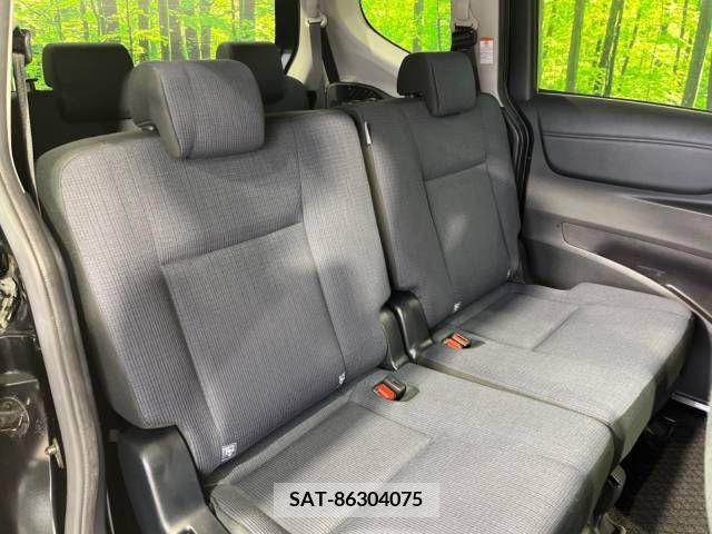 Toyota SIENTA 2017-02 217758-9