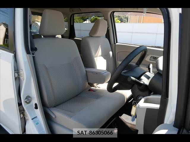 Daihatsu MOVE 2019-06 327776-8