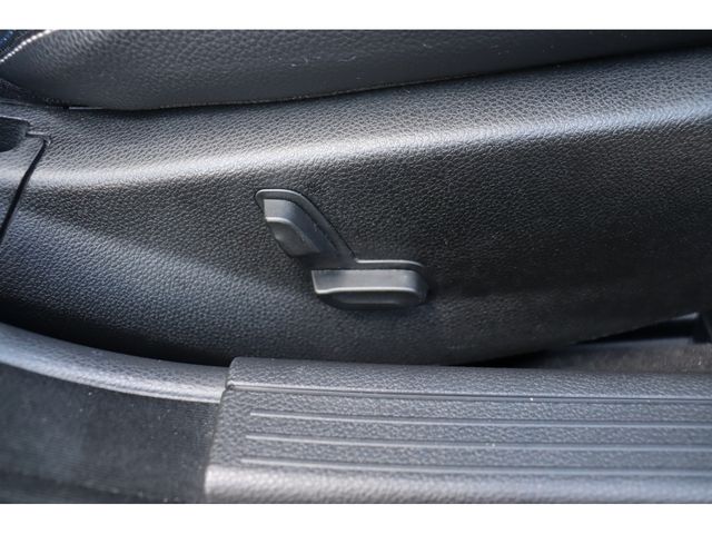 Mercedes Benz C-CLASS 2014-01 28138-7