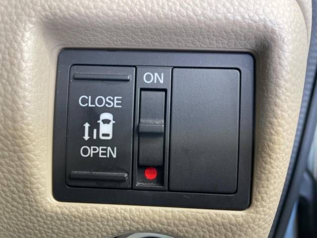 Honda N BOX 2018-03 19585-6