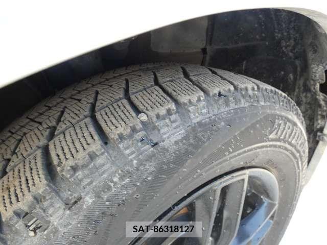 Toyota PRIUS 2012-10 322033-16