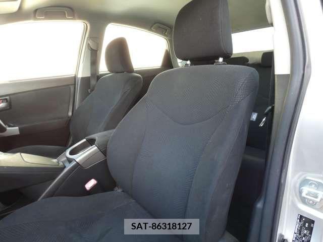 Toyota PRIUS 2012-10 322033-6