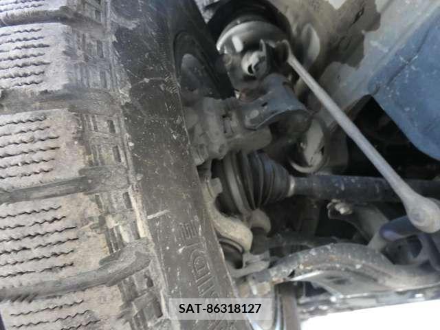 Toyota PRIUS 2012-10 322033-17