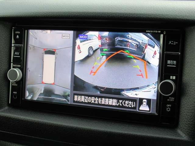 Nissan NV350 Caravan 2018-02 194349-11