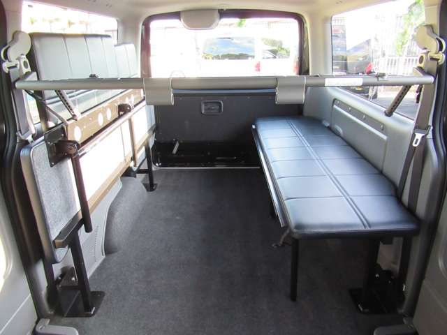 Nissan NV350 Caravan 2018-02 194349-26