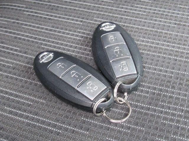 Nissan NV350 Caravan 2018-02 194349-14