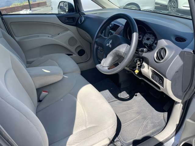 Mitsubishi COLT 2009-11 18142-14