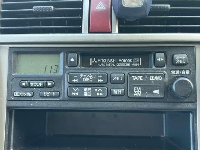 Mitsubishi COLT 2009-11 18142-9