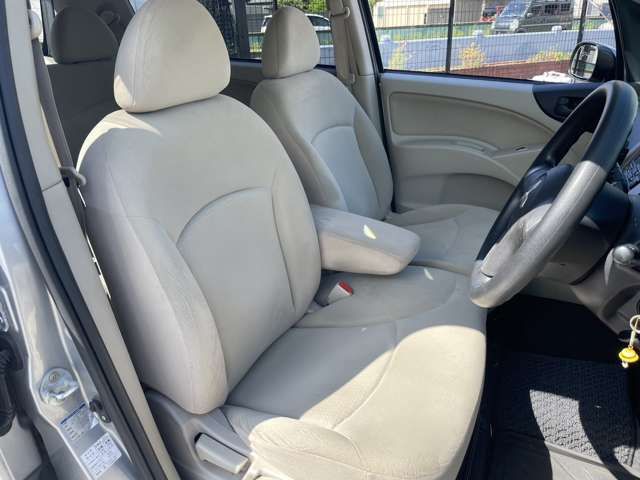 Mitsubishi COLT 2009-11 18142-15