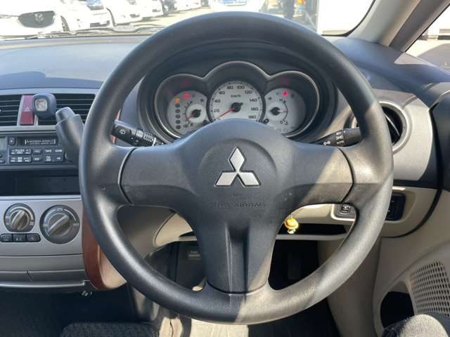 Mitsubishi COLT 2009-11 18142-8