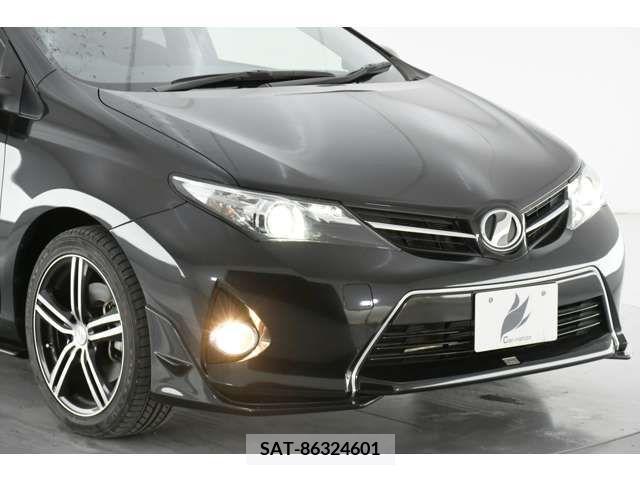 Toyota AURIS 2013-04 230456-2
