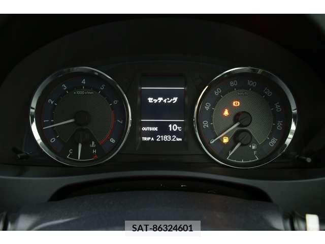 Toyota AURIS 2013-04 230456-8