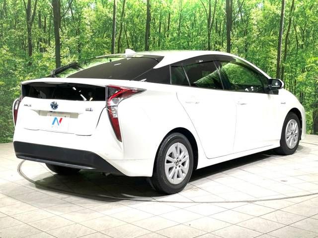 Toyota PRIUS 2017-10 12793-17